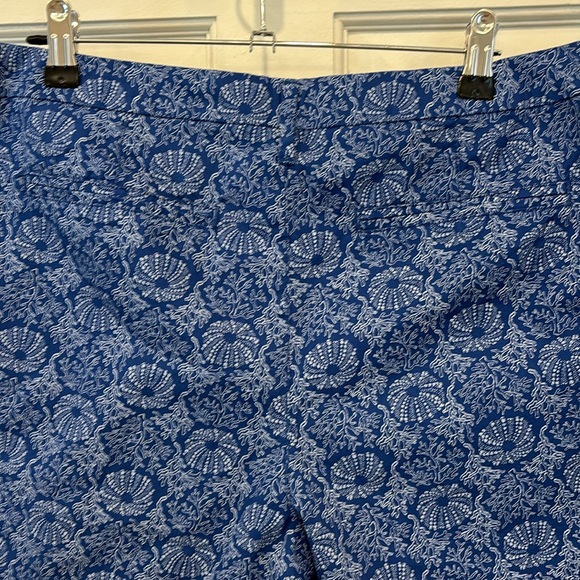 Old Navy beachy cotton shorts, size 8 - Picture 3 of 3